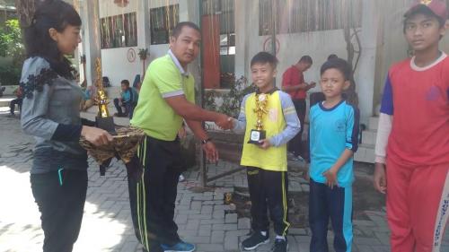 Juara 3 Lomba Badminton Kec. semampir